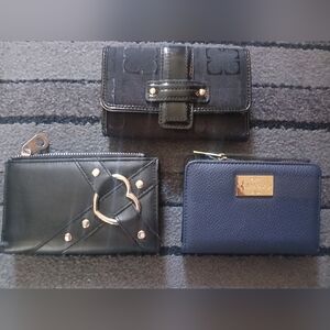 Like New Lot Of 3 Wallets 2 Black 1 Navy Blue Liz Claiborne